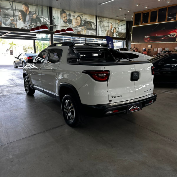 FIAT Toro 1.8 16V 4P FLEX FREEDOM ROAD AUTOMÁTICO