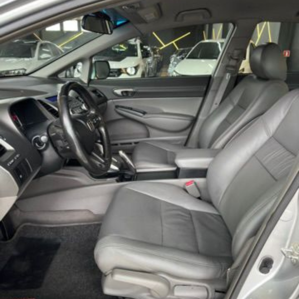 HONDA Civic 1.8 16V 4P FLEX LXS AUTOMÁTICO