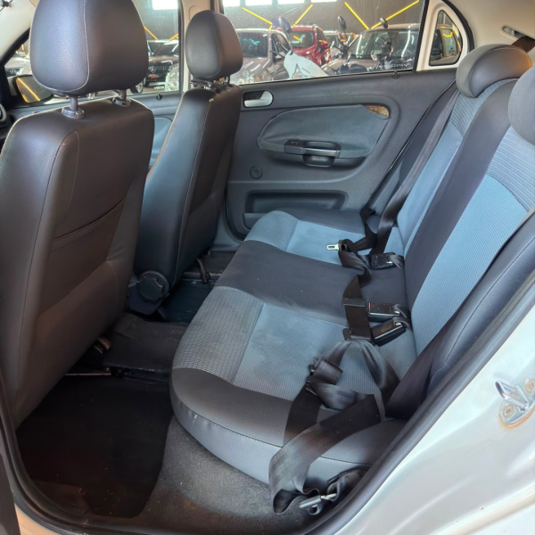 VOLKSWAGEN Gol 1.0