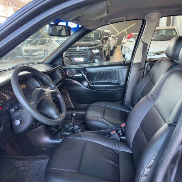 CHEVROLET Vectra Sedan 2.2 4P GLS