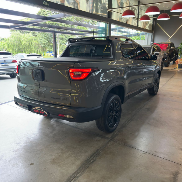 FIAT Toro 1.3 16V 4P FLEX 270 TURBO VOLCANO AUTOMÁTICO