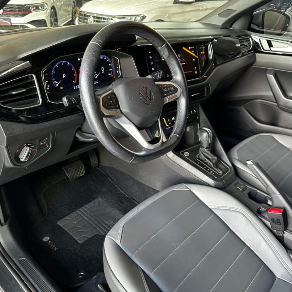 VOLKSWAGEN Nivus 1.0 4P FLEX 200 TSI HIGHLINE TURBO AUTOMÁTICO