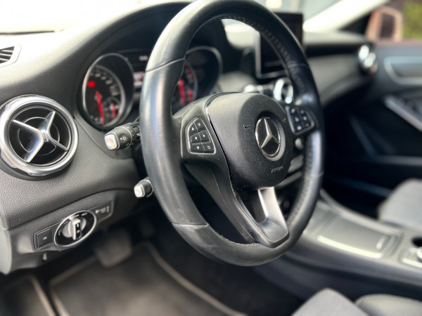 GLA 200 1.6 16V 4P FLEX CGI STYLE TURBO AUTOMÁTICO