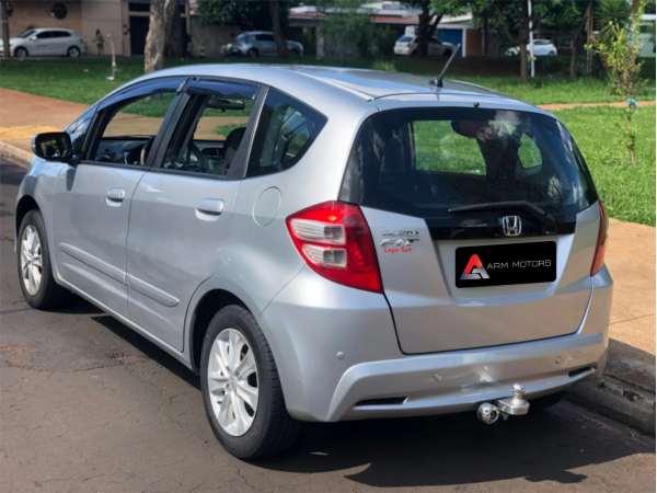 Fit 1.4 4P LX AUTOMÁTICO