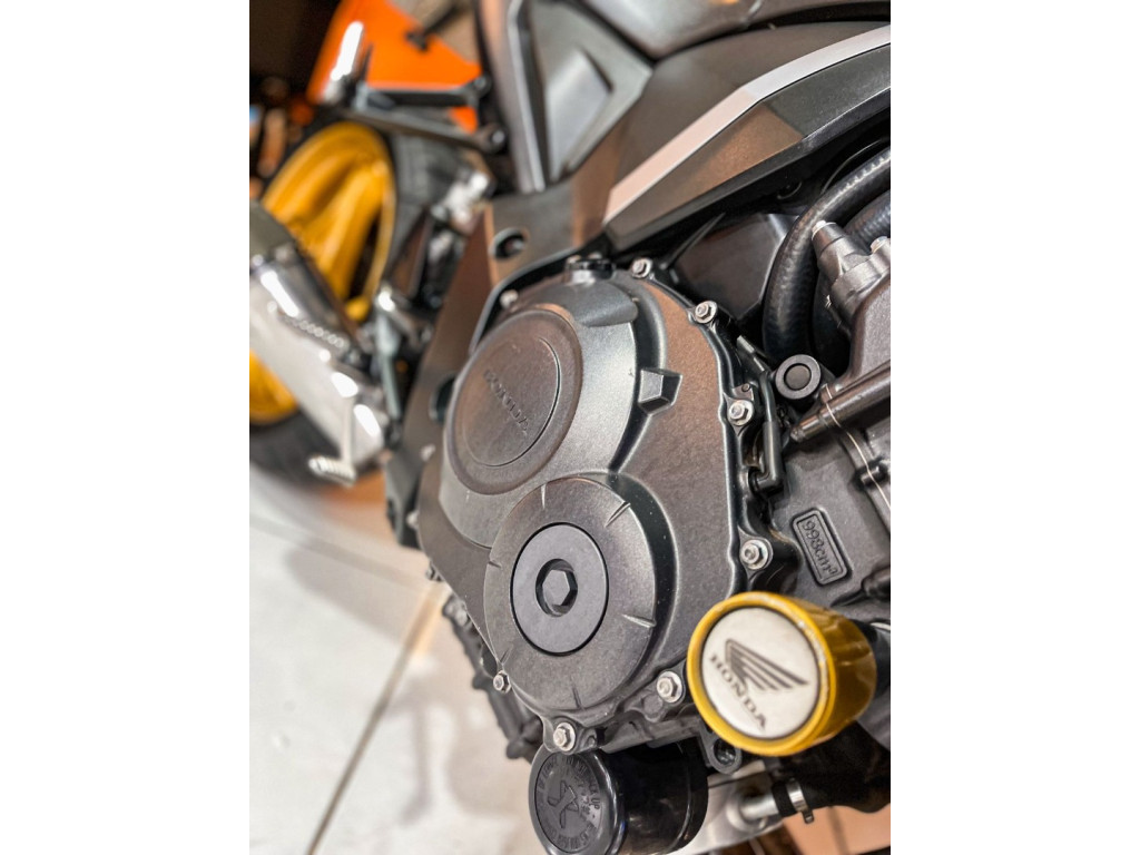 HONDA CB 1000 R Modelo sem Versão