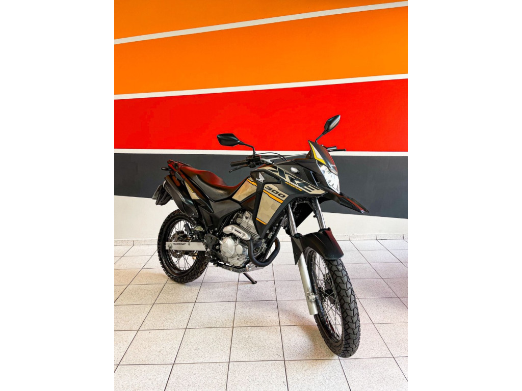 XRE 300 ADVENTURE
