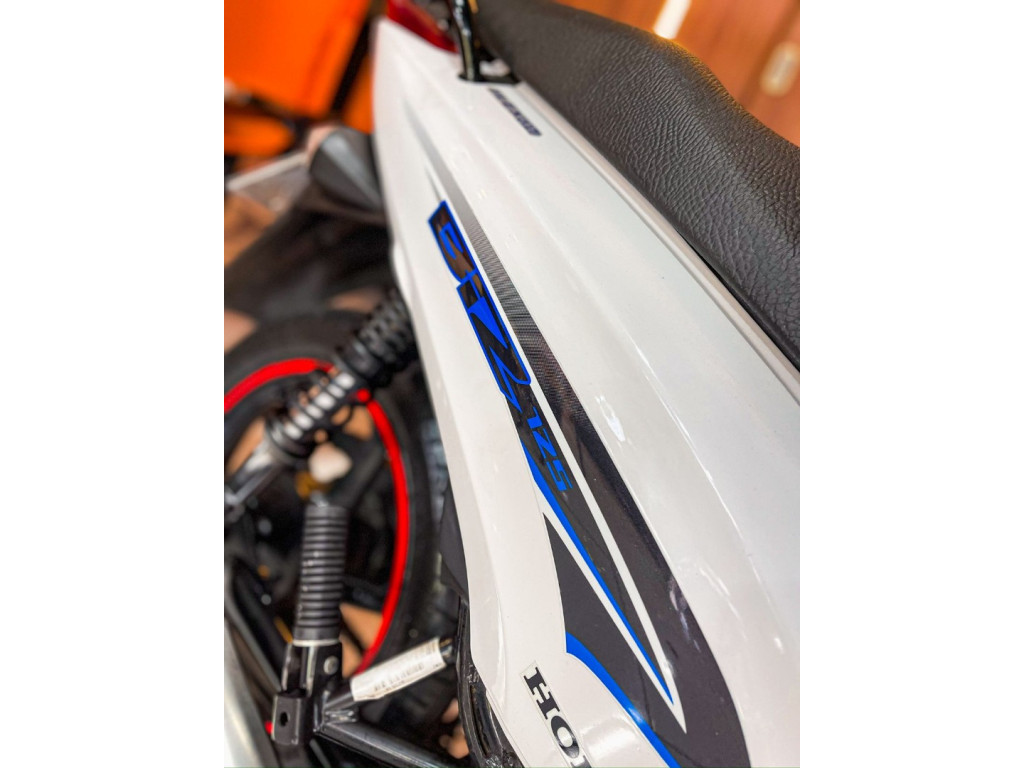 HONDA Biz 125 EX HONDA Biz 125 EX