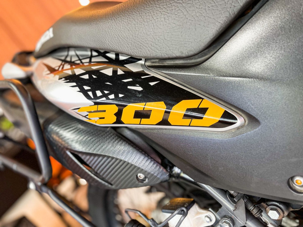 HONDA XRE 300 ADVENTURE