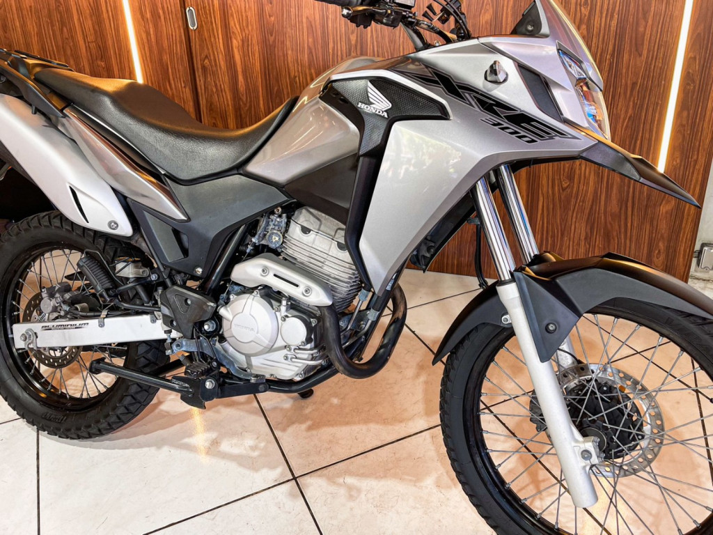 HONDA XRE 300 ABS