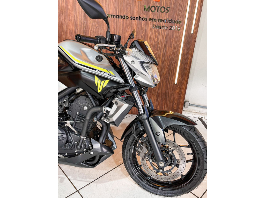 YAMAHA MT-03 300 ABS