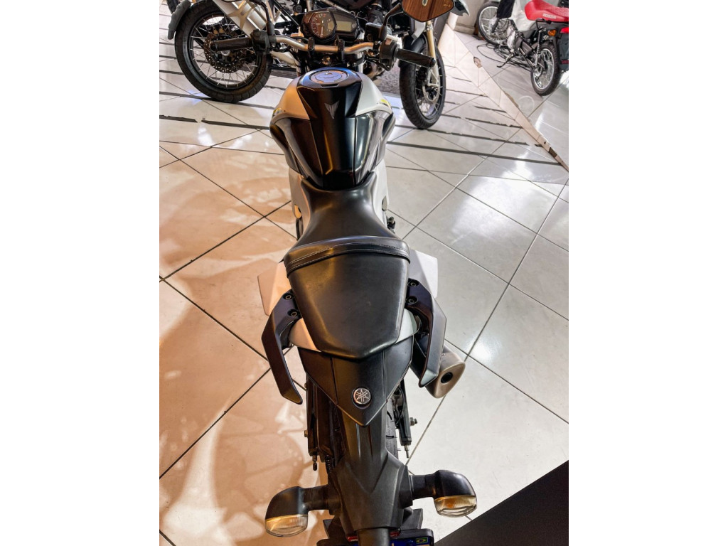 YAMAHA MT-03 300 ABS