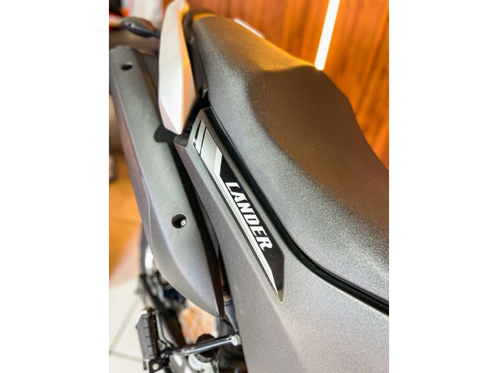 XTZ 250 LANDER
