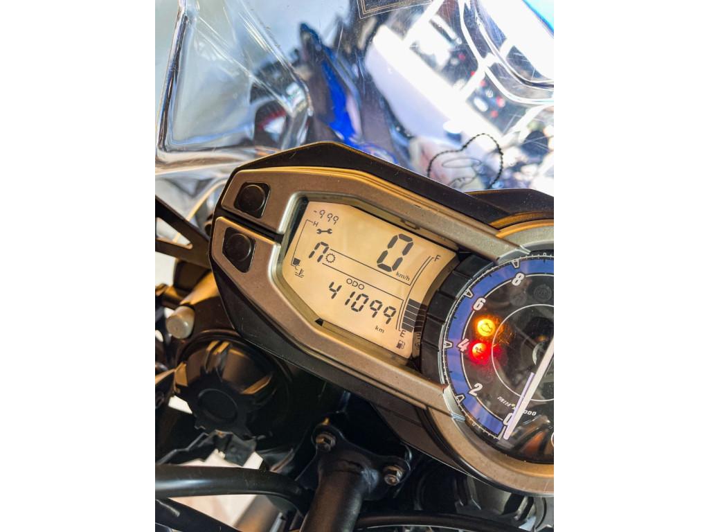 TRIUMPH Tiger 800 XC