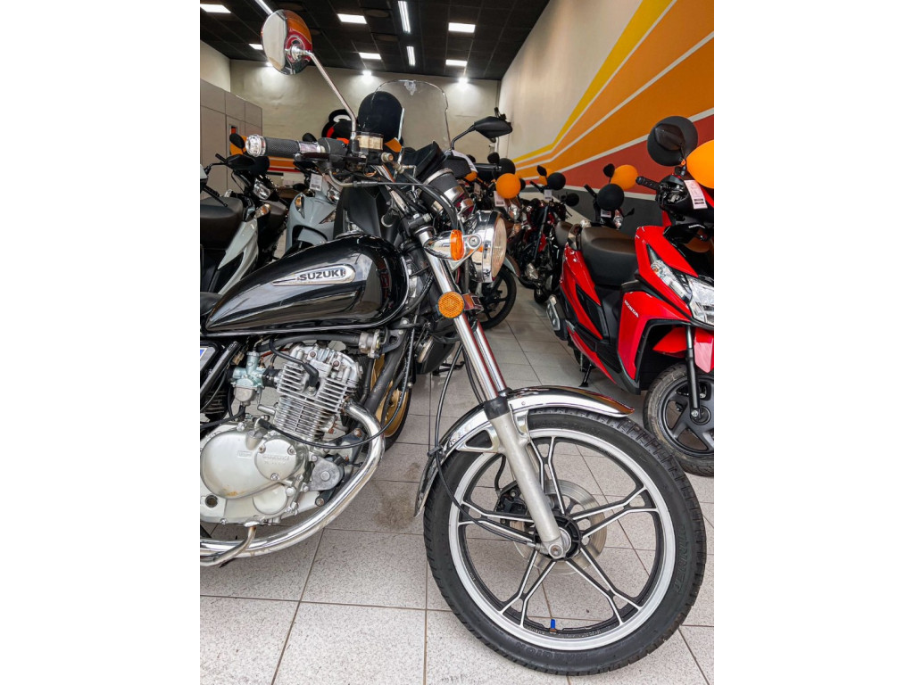 SUZUKI Intruder 125 Modelo sem Versão