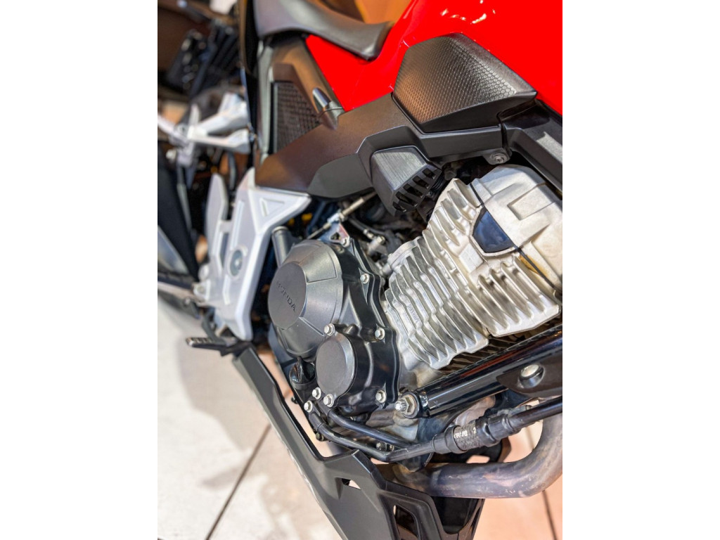 CB 300 F Twister FLEX CBS