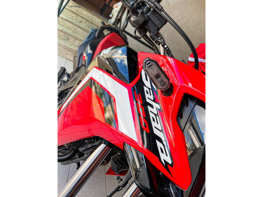 HONDA XRE 300 Sahara RALLYE