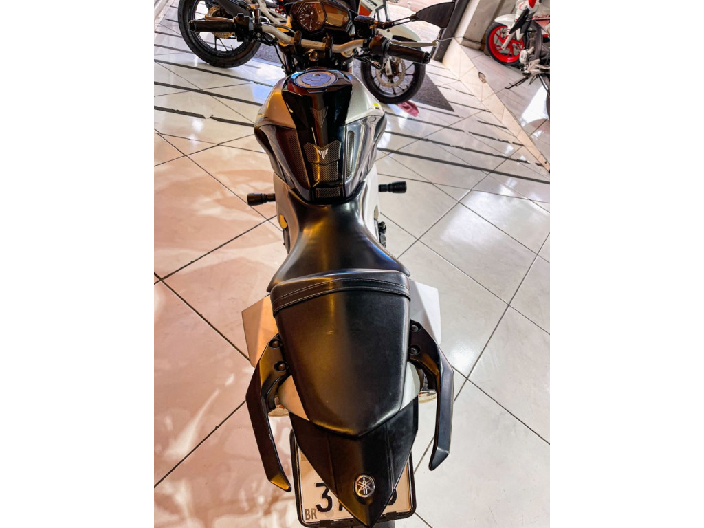 YAMAHA MT-03 300 ABS