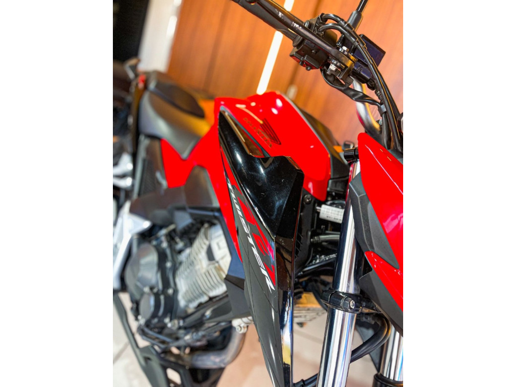 CB 300 F Twister FLEX CBS