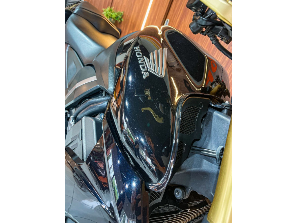 HONDA CB 1000 R Modelo sem Versão