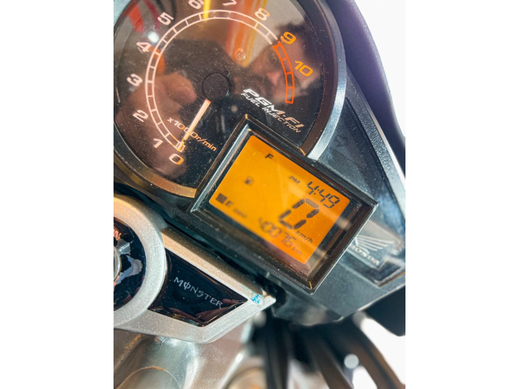 HONDA CB 300 R STD HONDA CB 300 R STD