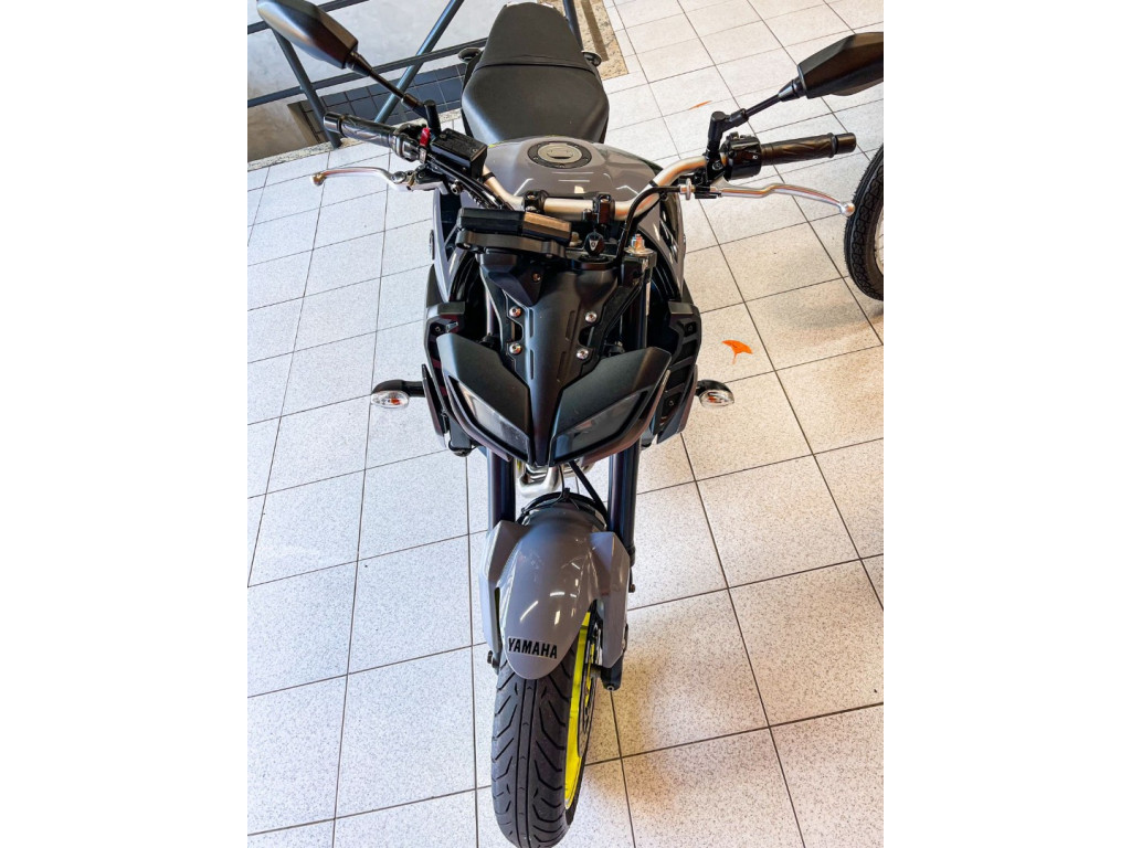 YAMAHA MT-09 850 ABS