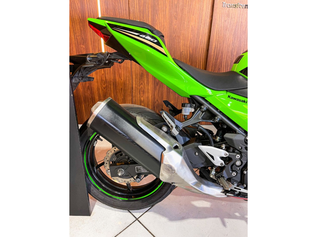 KAWASAKI Ninja 400 N/D KAWASAKI Ninja 400 N/D