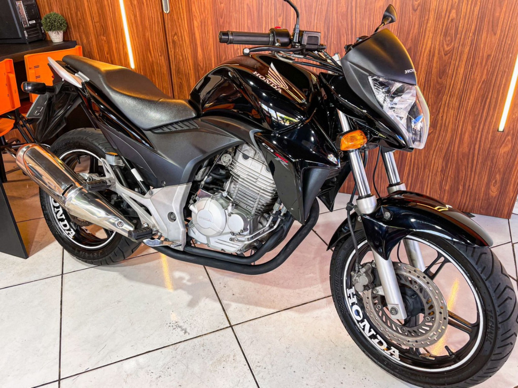CB 300 R STD