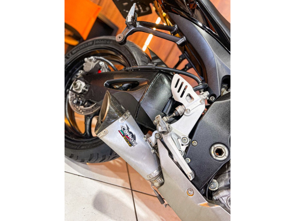 GSX-R 750 Srad Modelo sem Versão
