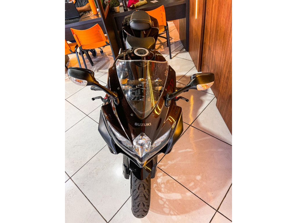 GSX-R 750 Srad Modelo sem Versão