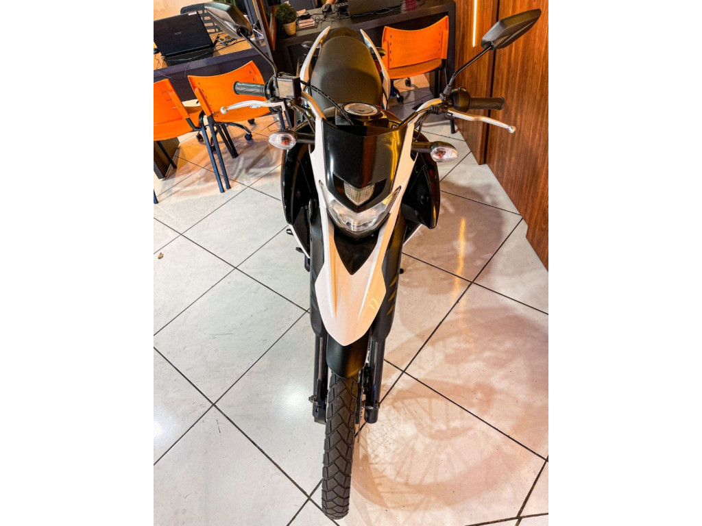 XTZ 250 LANDER