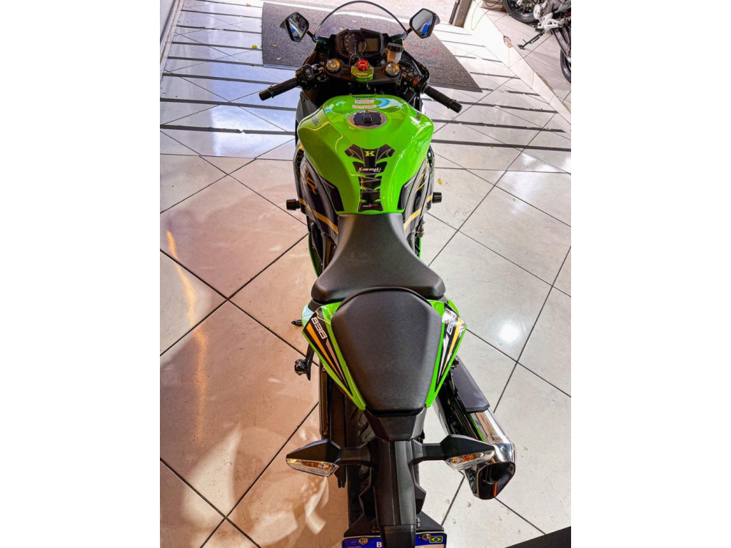 ZX 6 R 636