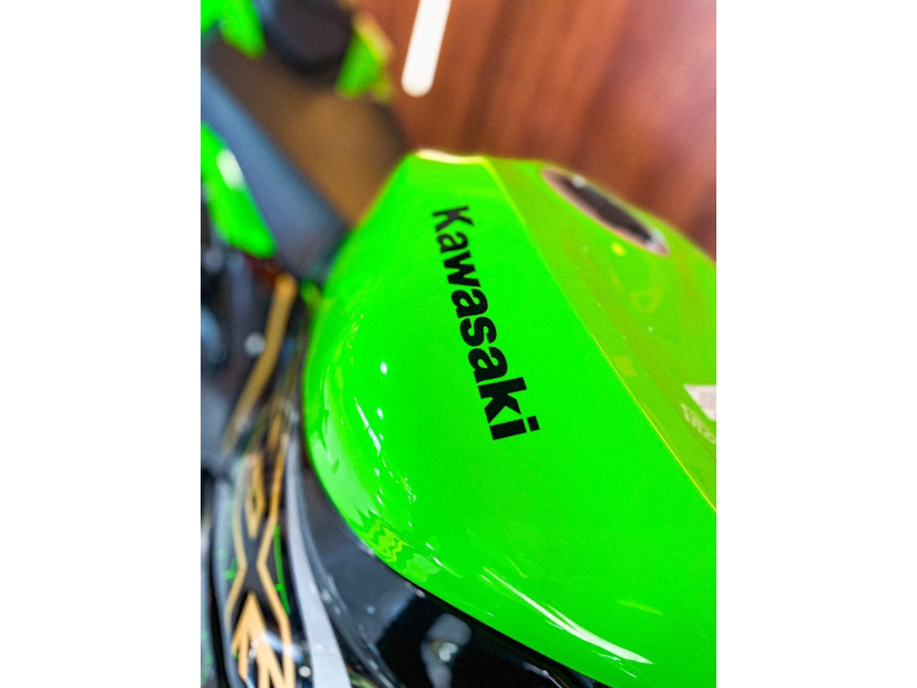 ZX 6 R 636