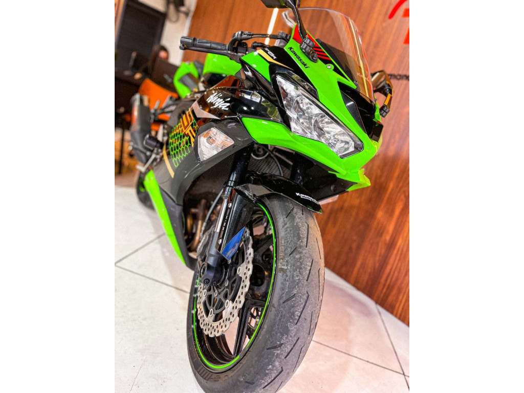 ZX 6 R 636