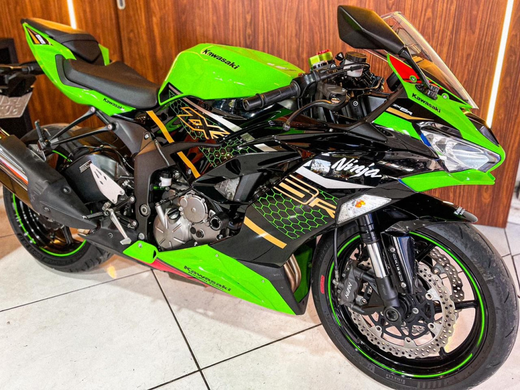 ZX 6 R 636
