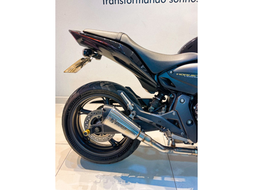 CB 600 F HORNET SEM ABS