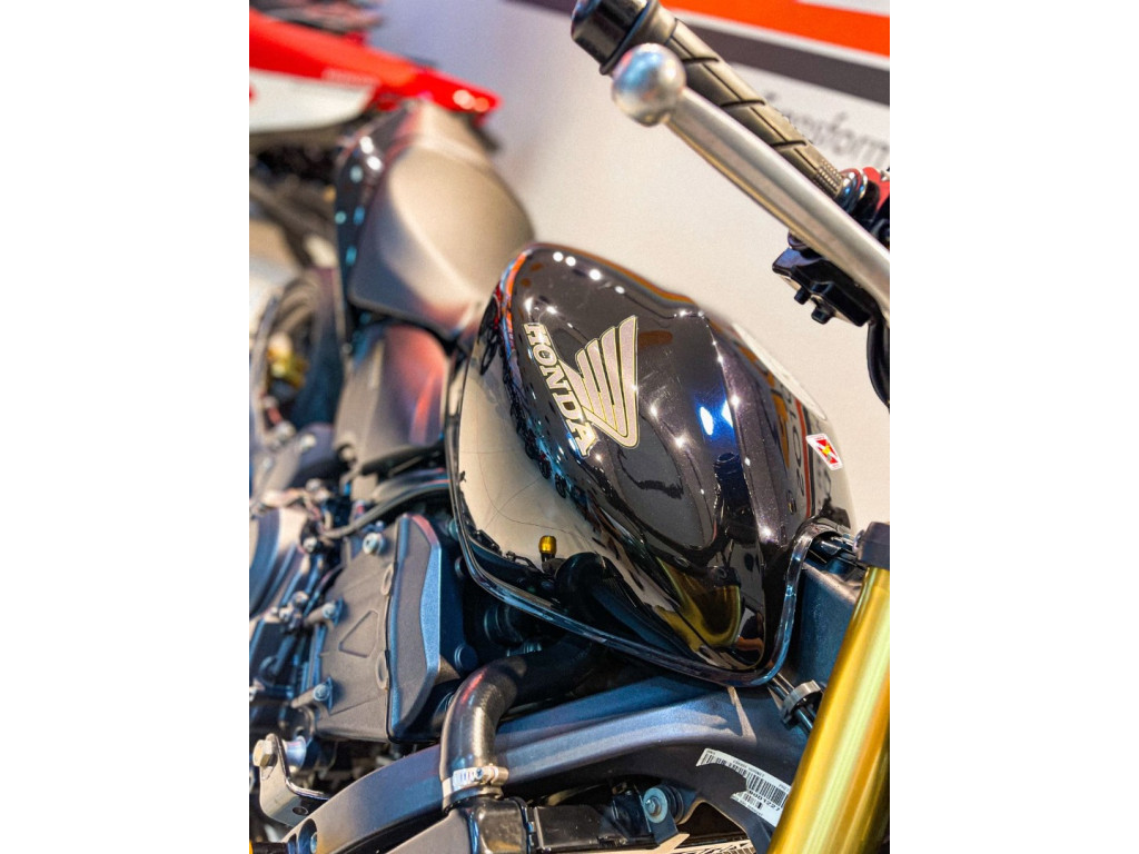 CB 600 F HORNET SEM ABS