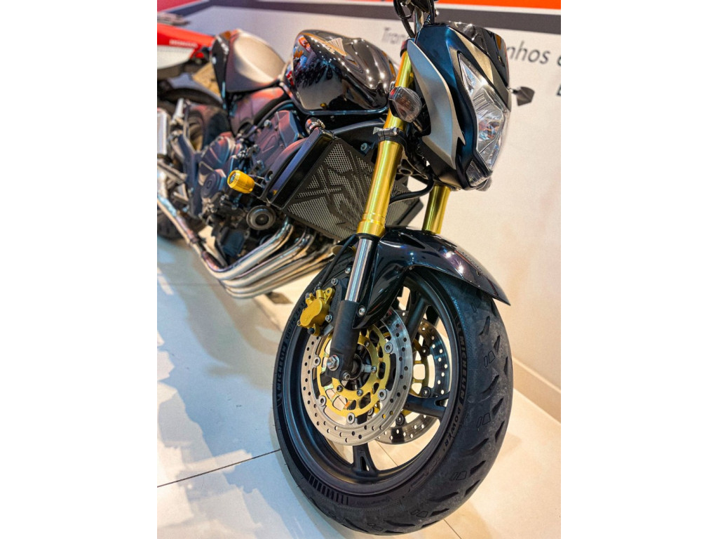 CB 600 F HORNET SEM ABS