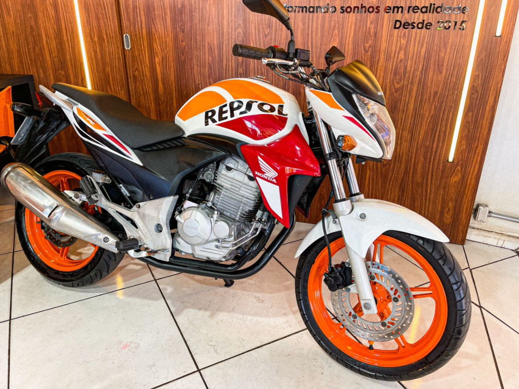 CB 300 R ESPECIAL EDITION