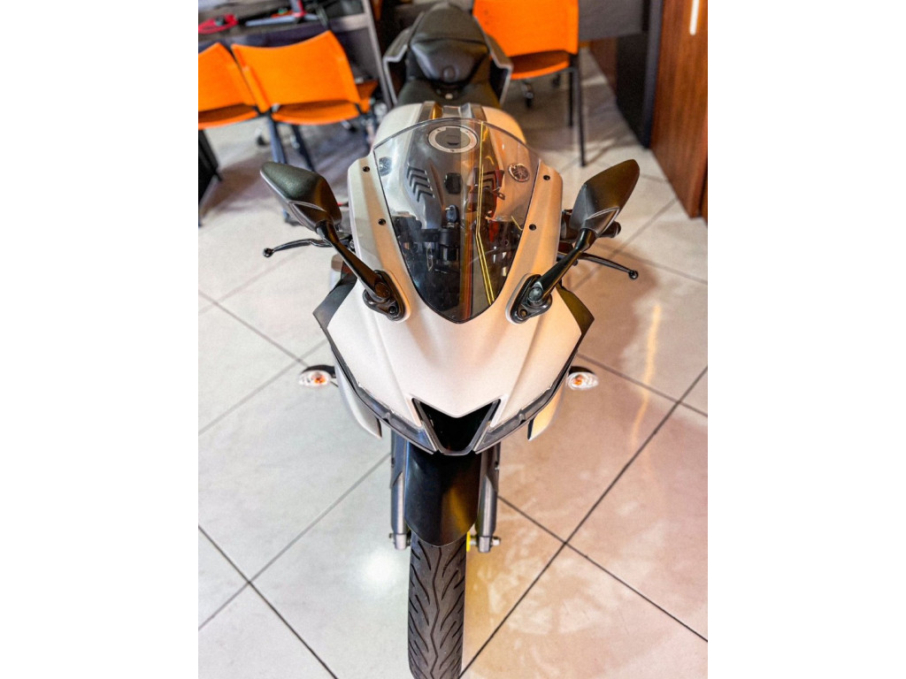 YZF R15 150 ABS