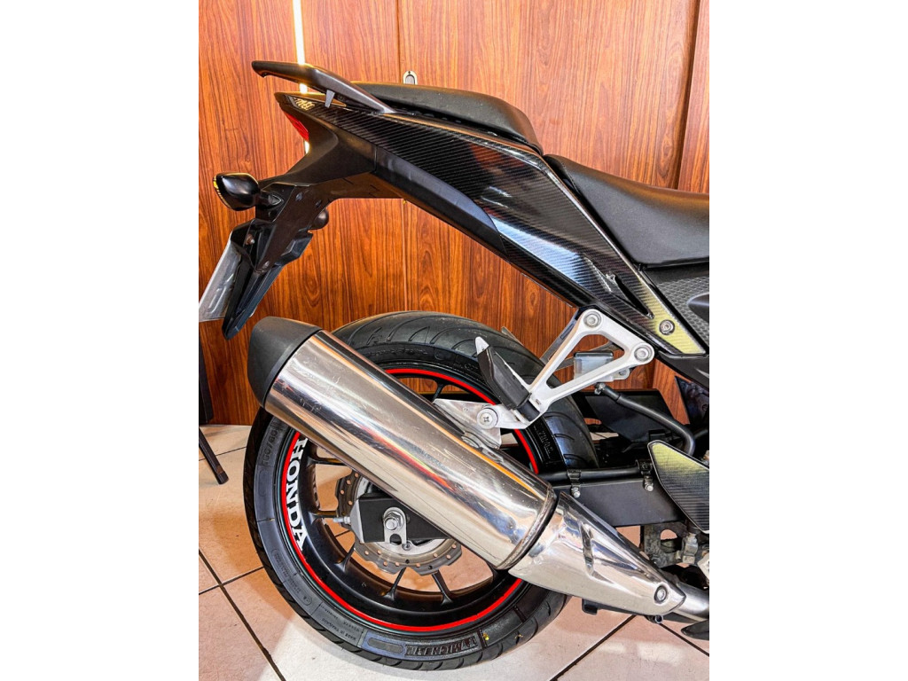 CB 500 F Modelo sem Versão