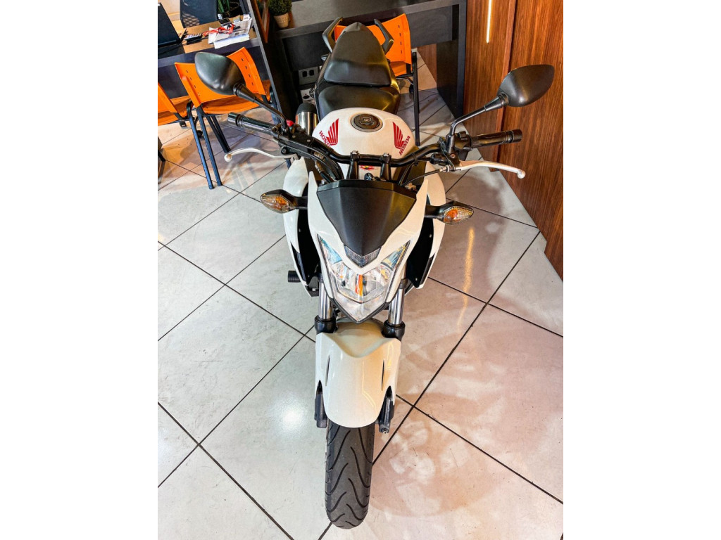 CB 500 F Modelo sem Versão
