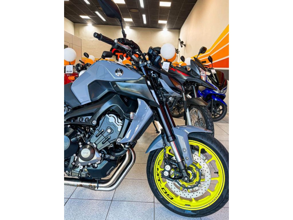 YAMAHA MT-09 850 ABS