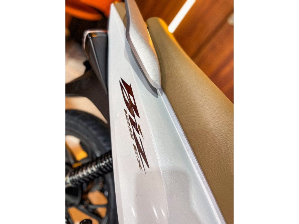 HONDA Biz 125 FLEX HONDA Biz 125 FLEX