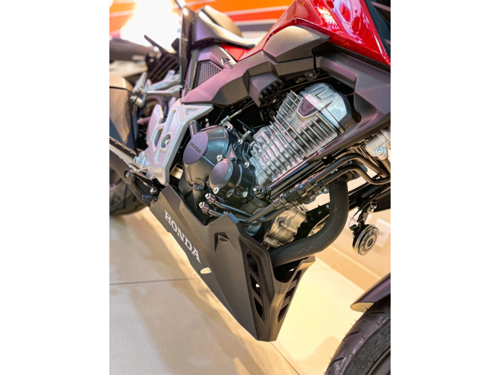 CB 300 F Twister FLEX CBS