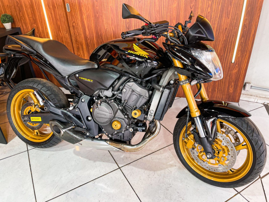 HONDA CB 600 F HORNET SEM ABS HONDA CB 600 F HORNET SEM ABS