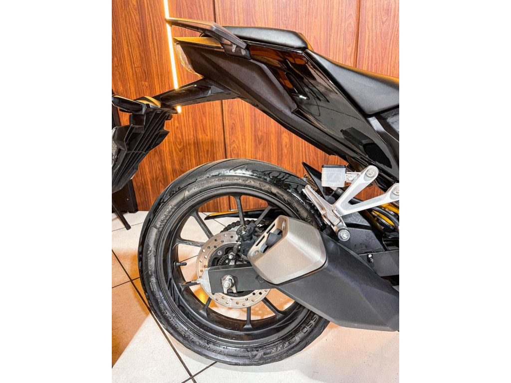 CB 300 F Twister FLEX CBS