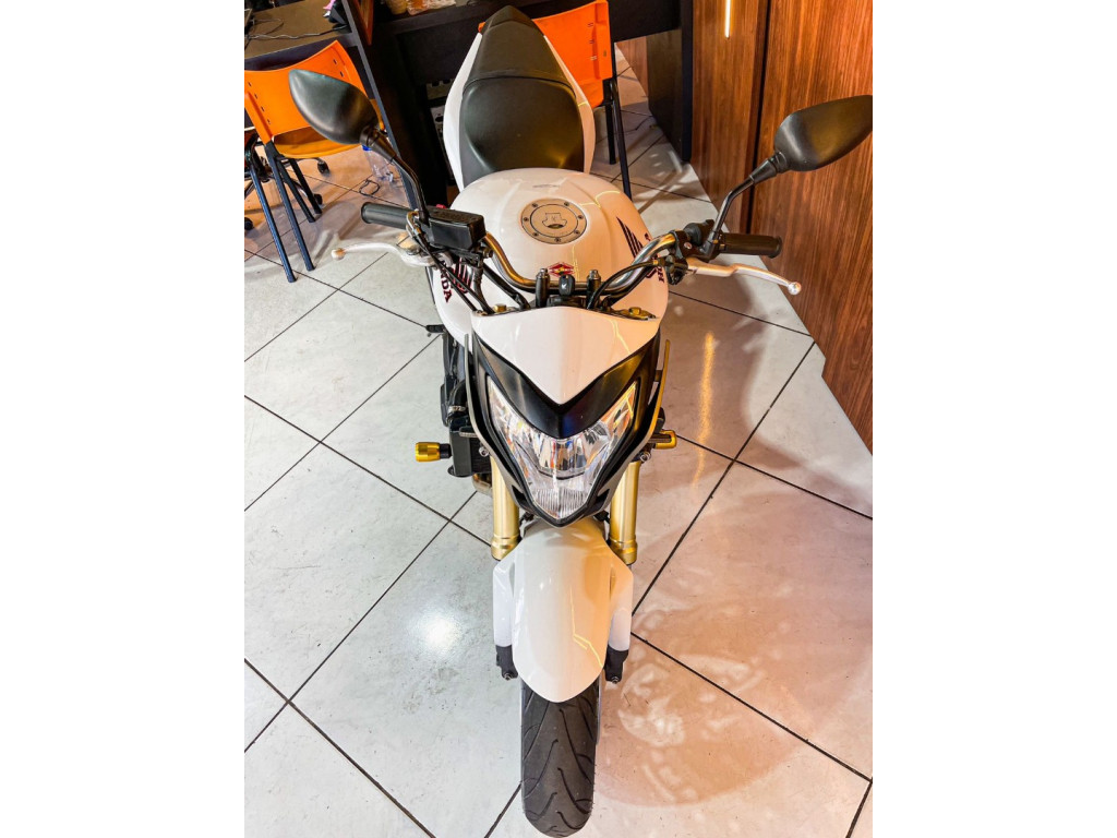 CB 600 F HORNET SEM ABS