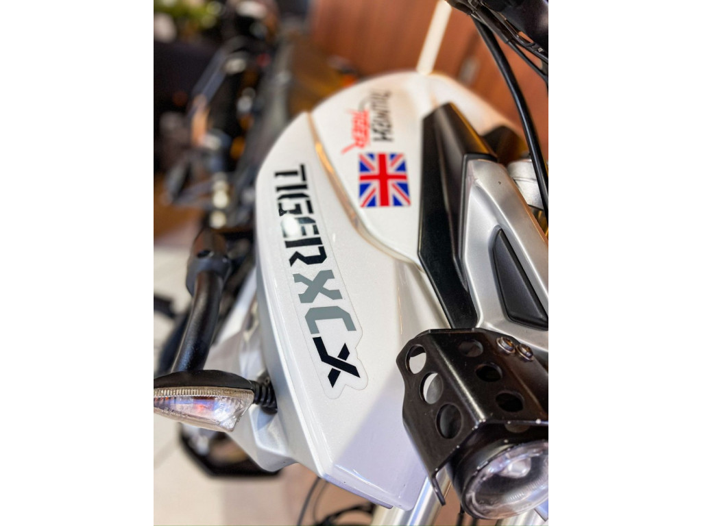 TRIUMPH Tiger 800 XC