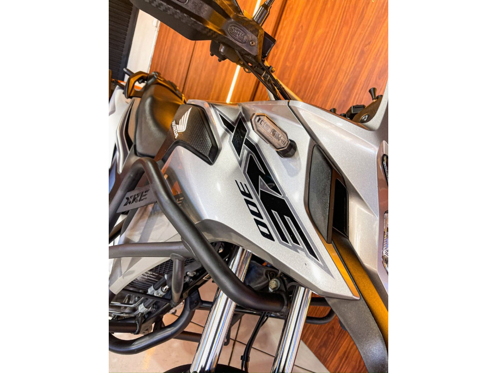 XRE 300 FLEX