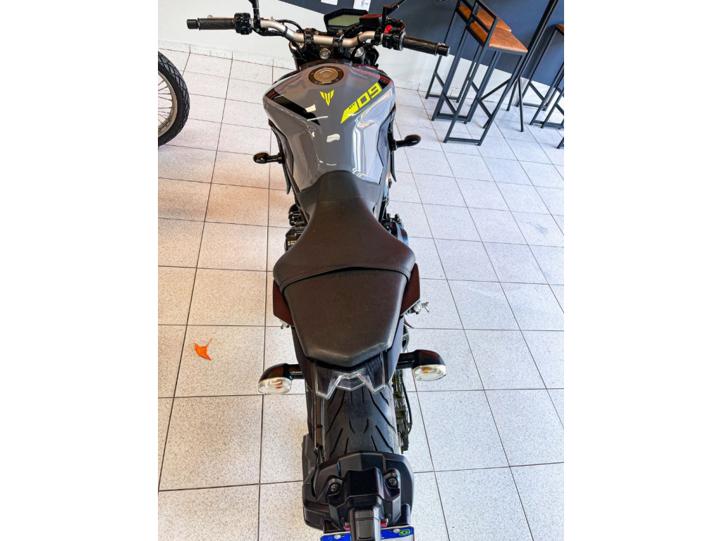 YAMAHA MT-09 850 ABS